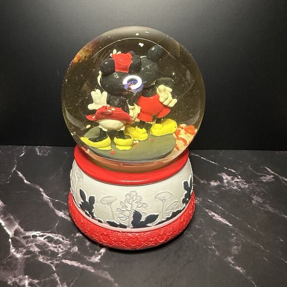 Mickey Mouse And Minnie Mouse Music Playing Snow Globe - Picture 3 of 10